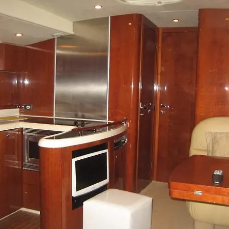 Fairline 52 Targa Båthotell